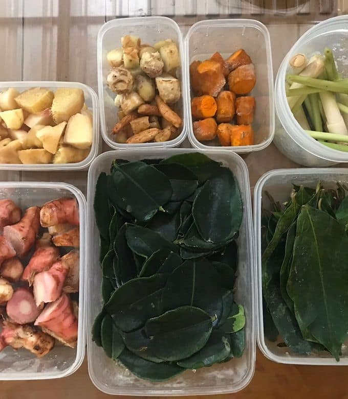 Tips Menyimpan Bumbu Dapur Agar Tahan Lama